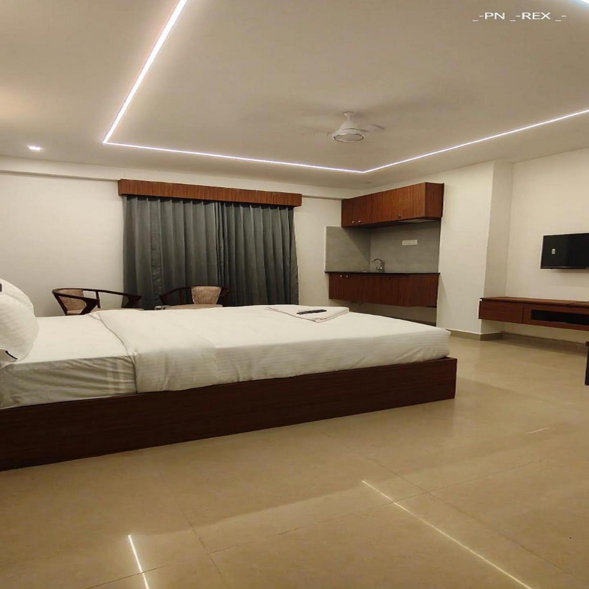 Hotel Royal Luxe - Us Consulate, Apollo Hospital, Sankara Natralya Chennai Bagian luar foto